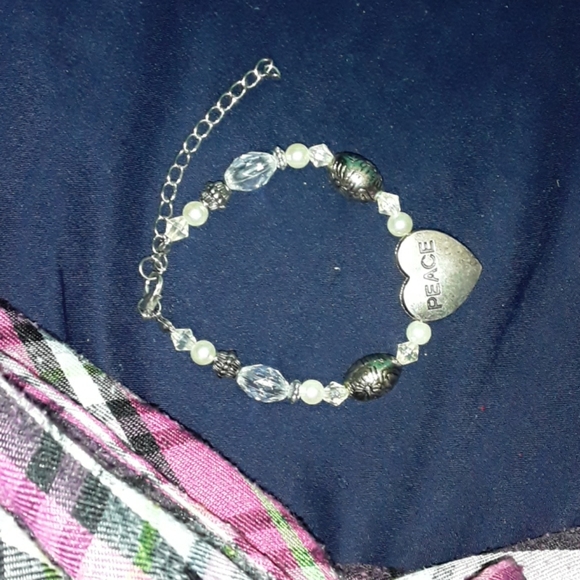 'Peace' bracelet - Picture 2 of 3